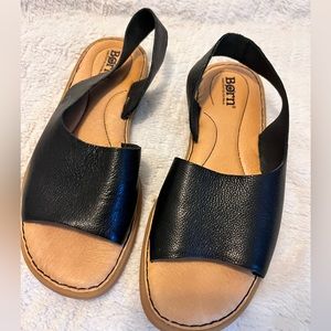 Born sandals. Brand new! Never worn